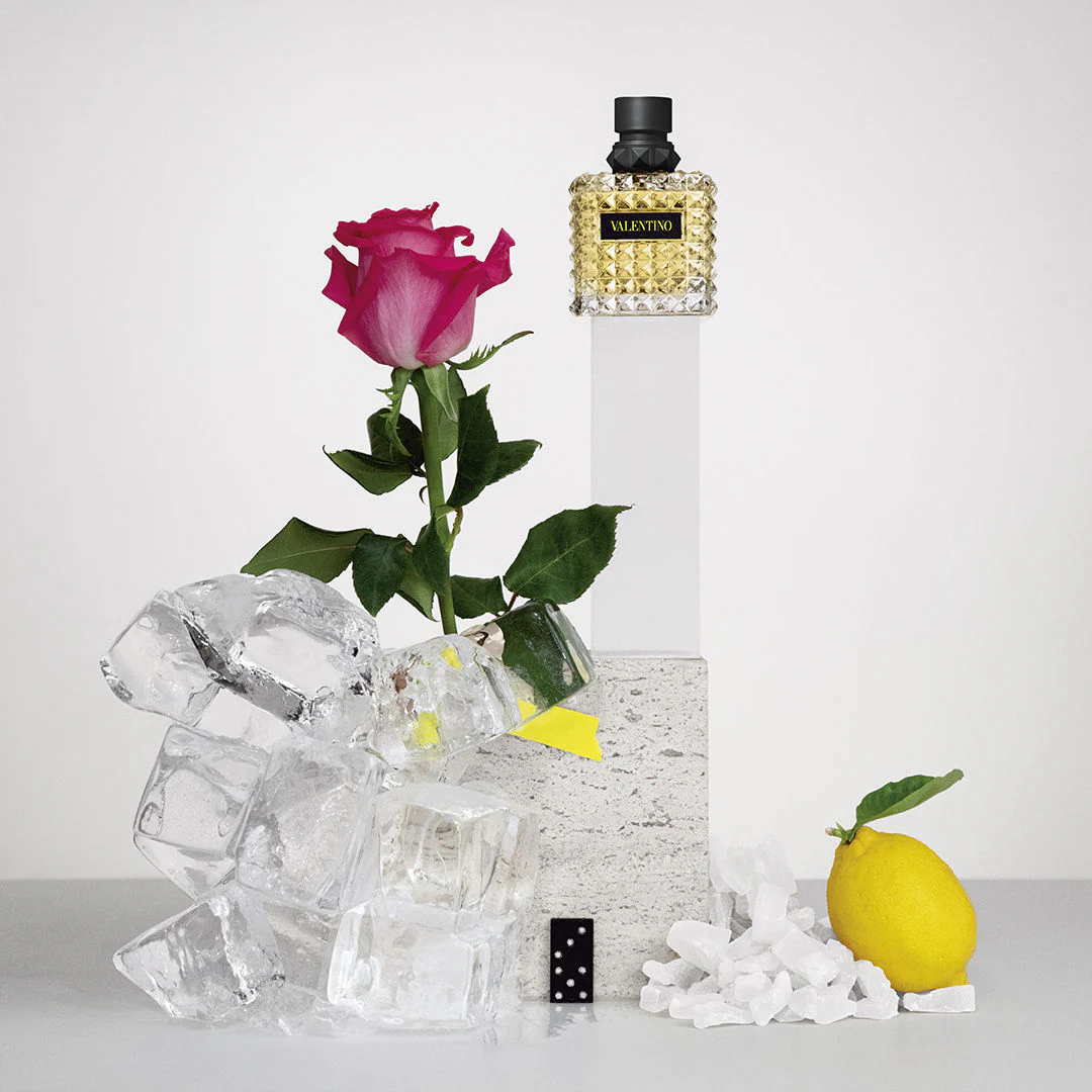 398-valentino-donna-born-in-roma-yellow-3.4-oz-edp-for-women-4.webp Valentino Donna Born in Roma Yellow 3.4 oz EDP for women