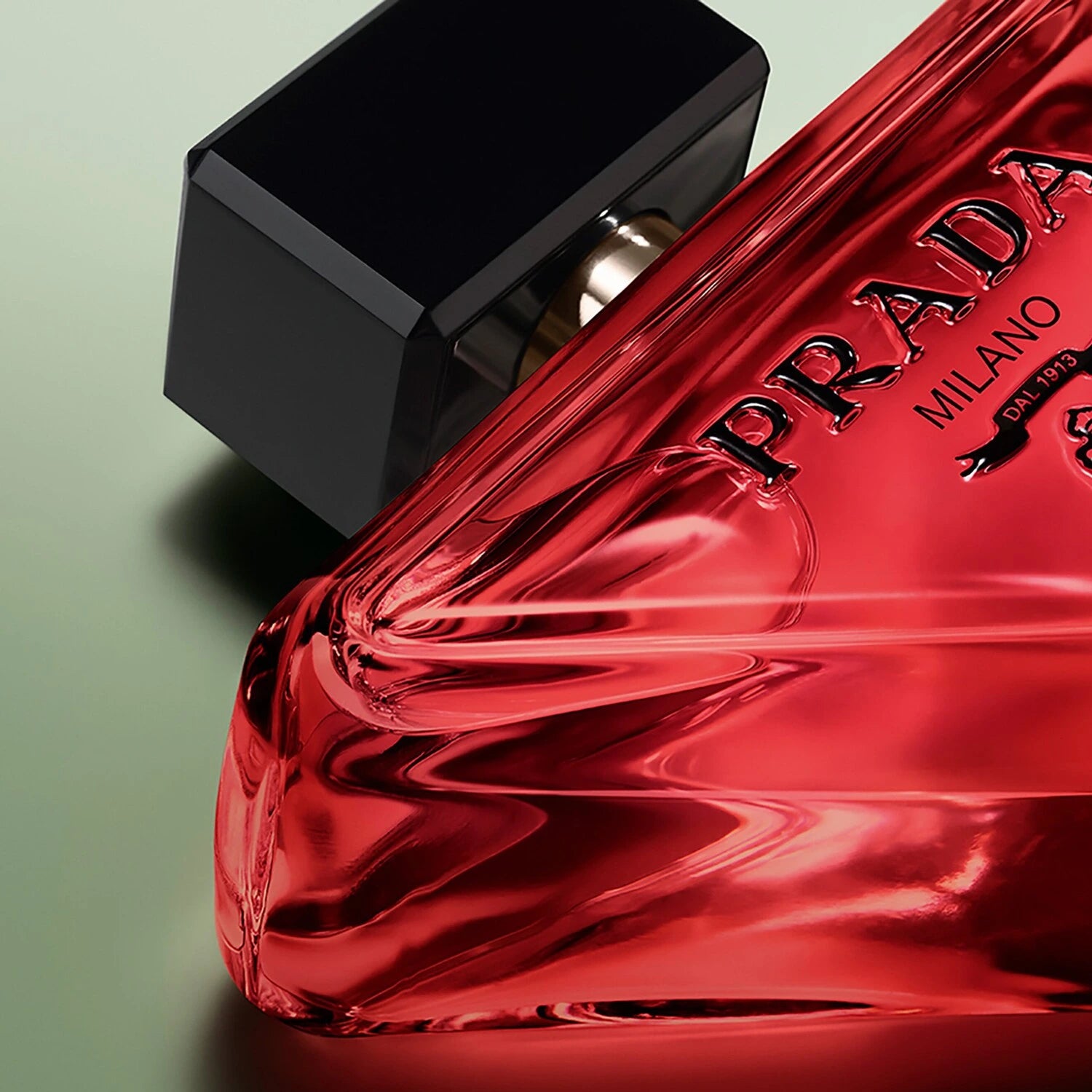 580-paradoxe-radical-essence-3.0-oz-parfum-for-women-2.jpg Paradoxe Radical Essence 3.0 oz Parfum for women