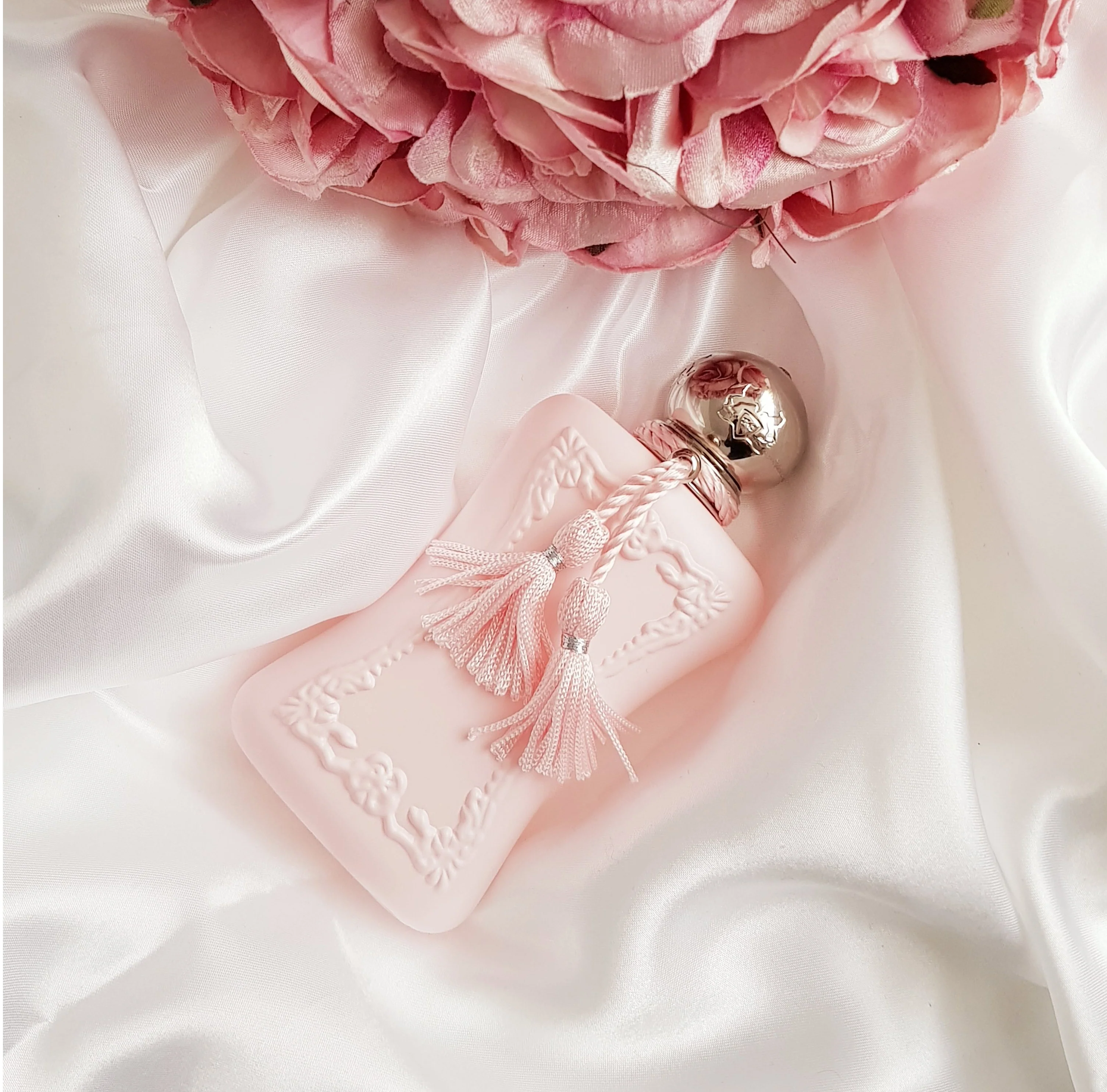 729-delina-by-parfums-de-marly-2.5-oz-edp-for-women-2.webp Delina by Parfums de Marly 2.5 oz EDP for women